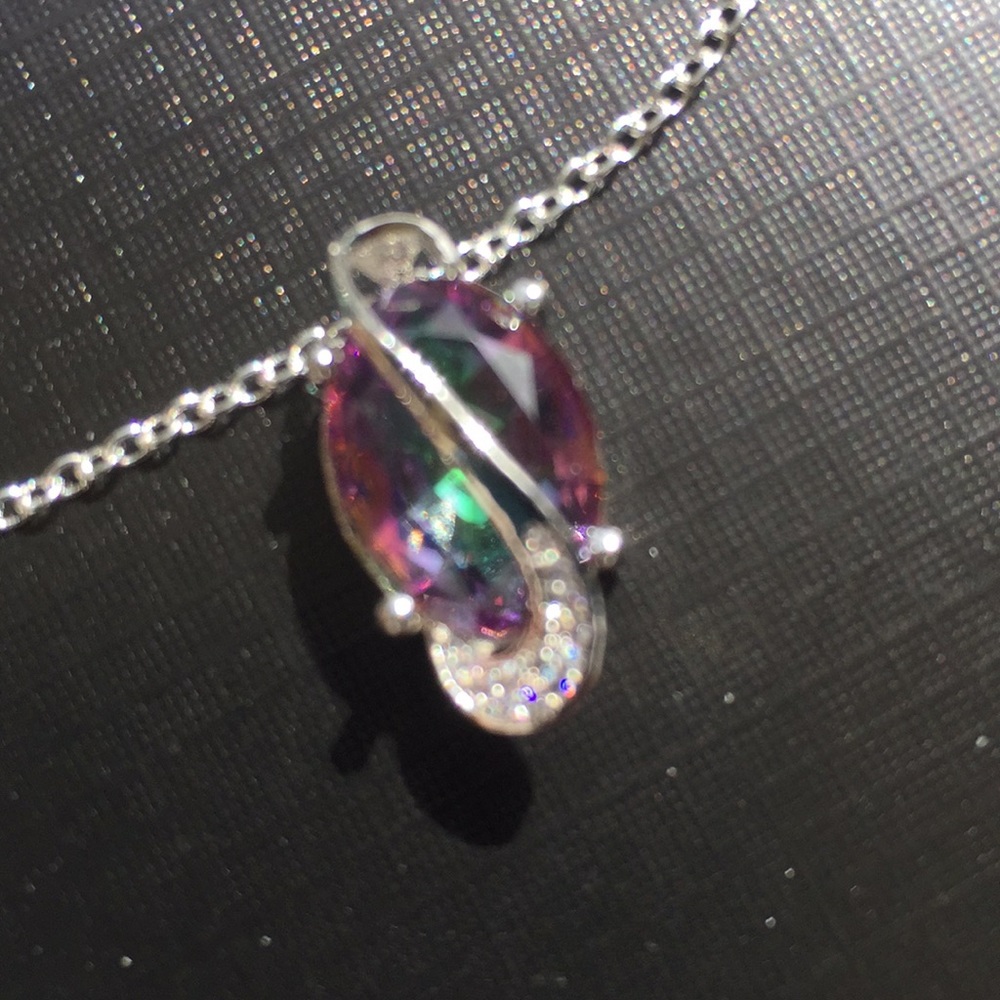 ⬇️ $65 New elegant Rainbow 🌈 Sapphire gemstone 💎 - Picture 5 of 8